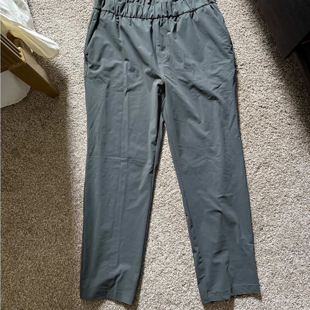 Vuori Gray Chinos Relaxed Fit Elastic Waist